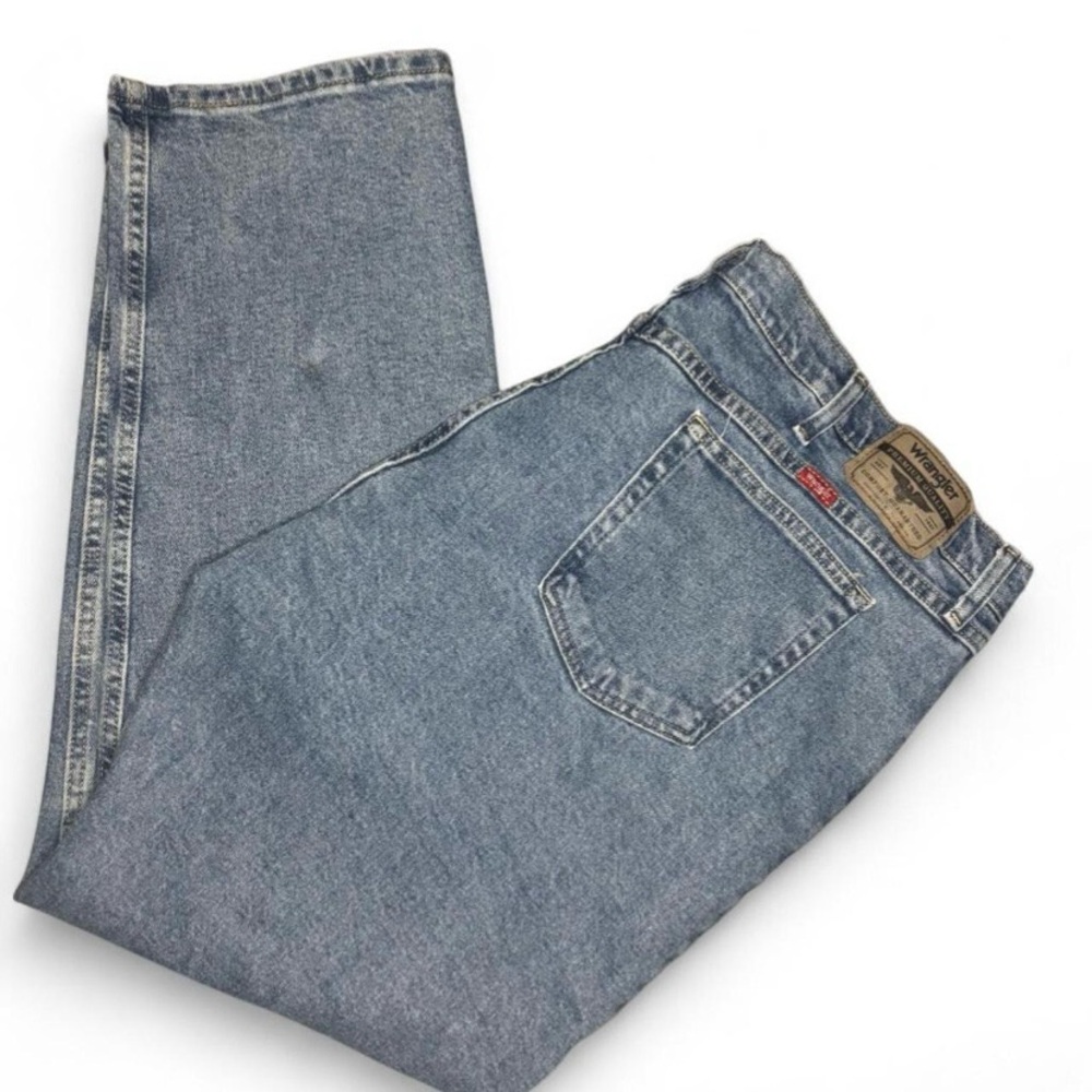 Wrangler Light Blue Relaxed Fit Jeans
